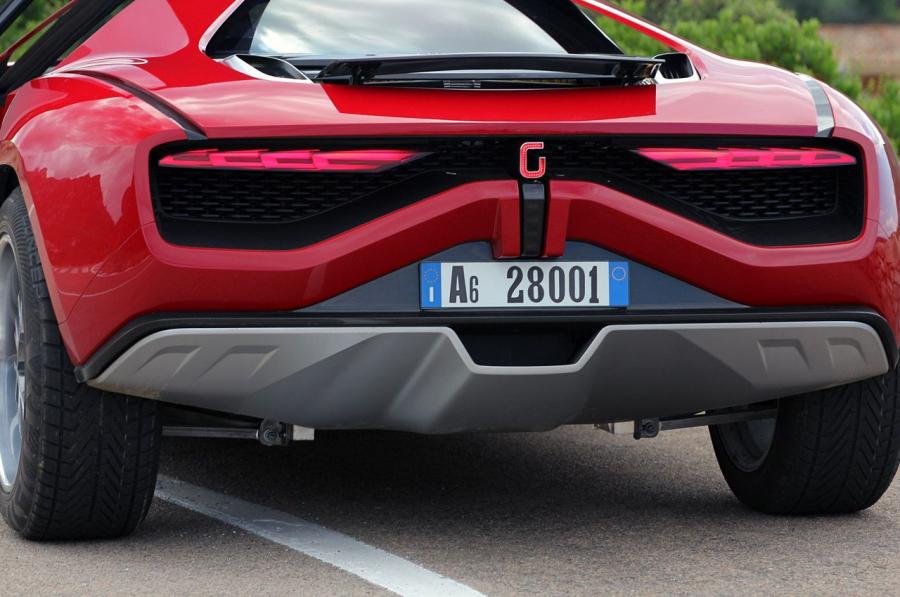 Детали экстерьера ItalDesign Parcour Concept 2013 года  (фото 38 из 71)